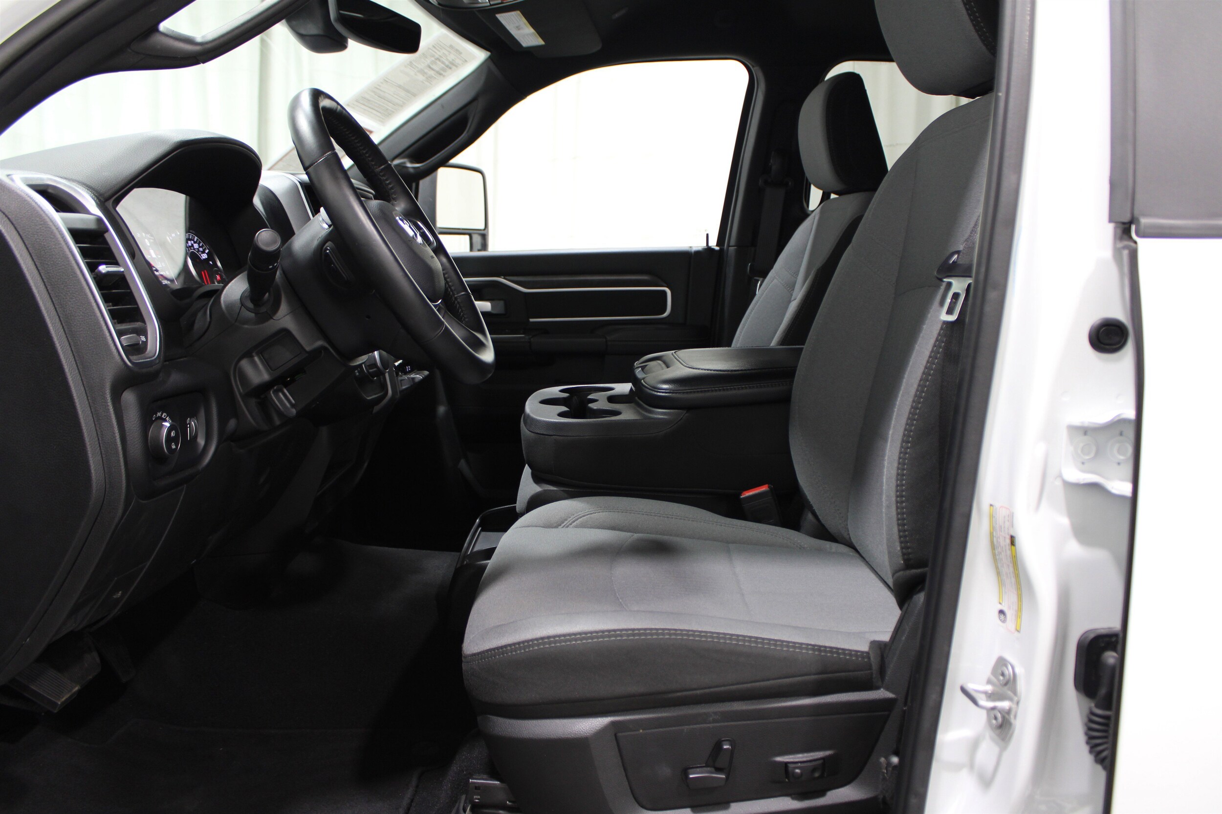 2024 Ram 2500 Big Horn photo 3