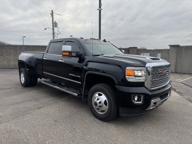 2019 GMC Sierra 3500 Denali HD Denali's photo