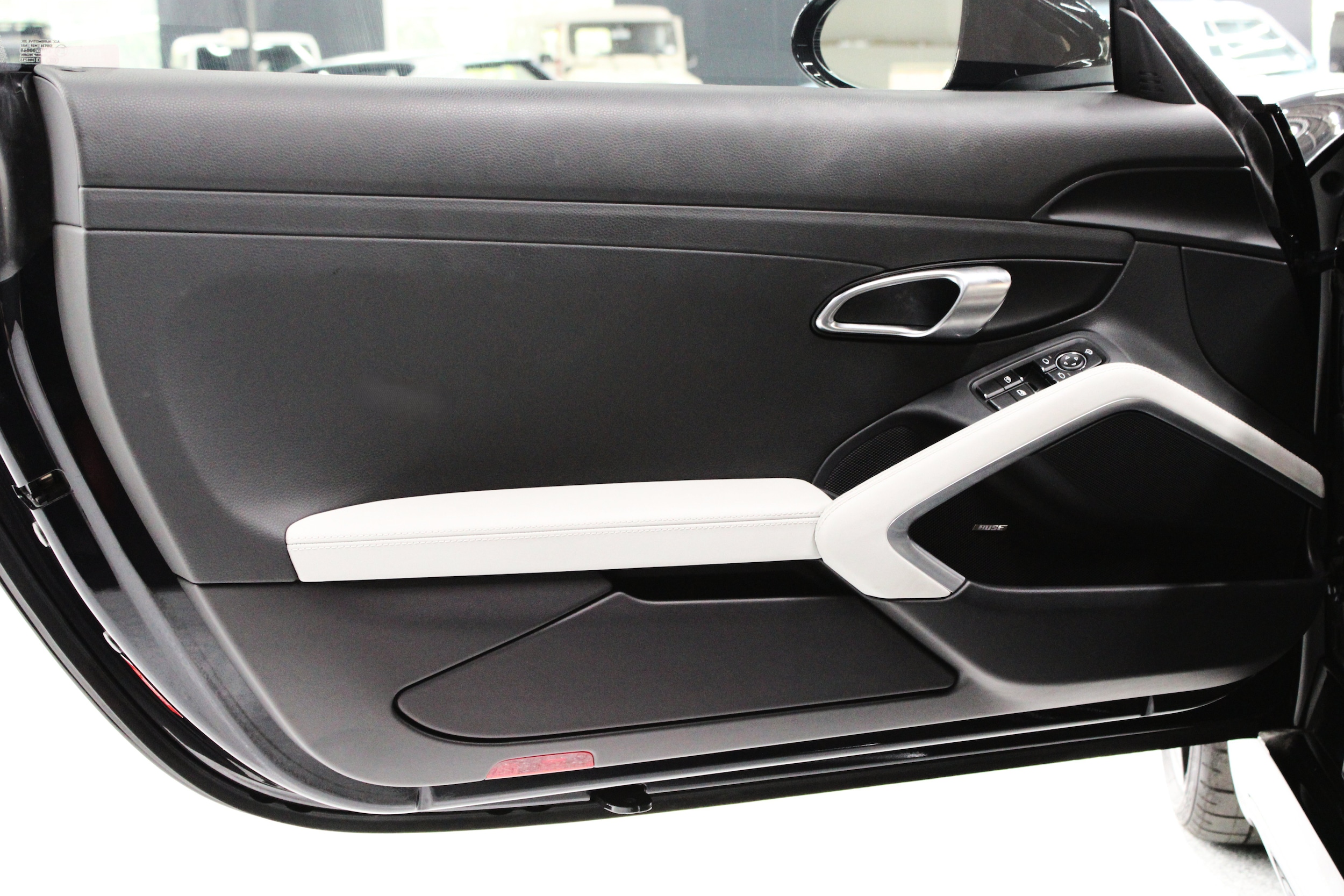 2025 Porsche 718 S - Photo 6