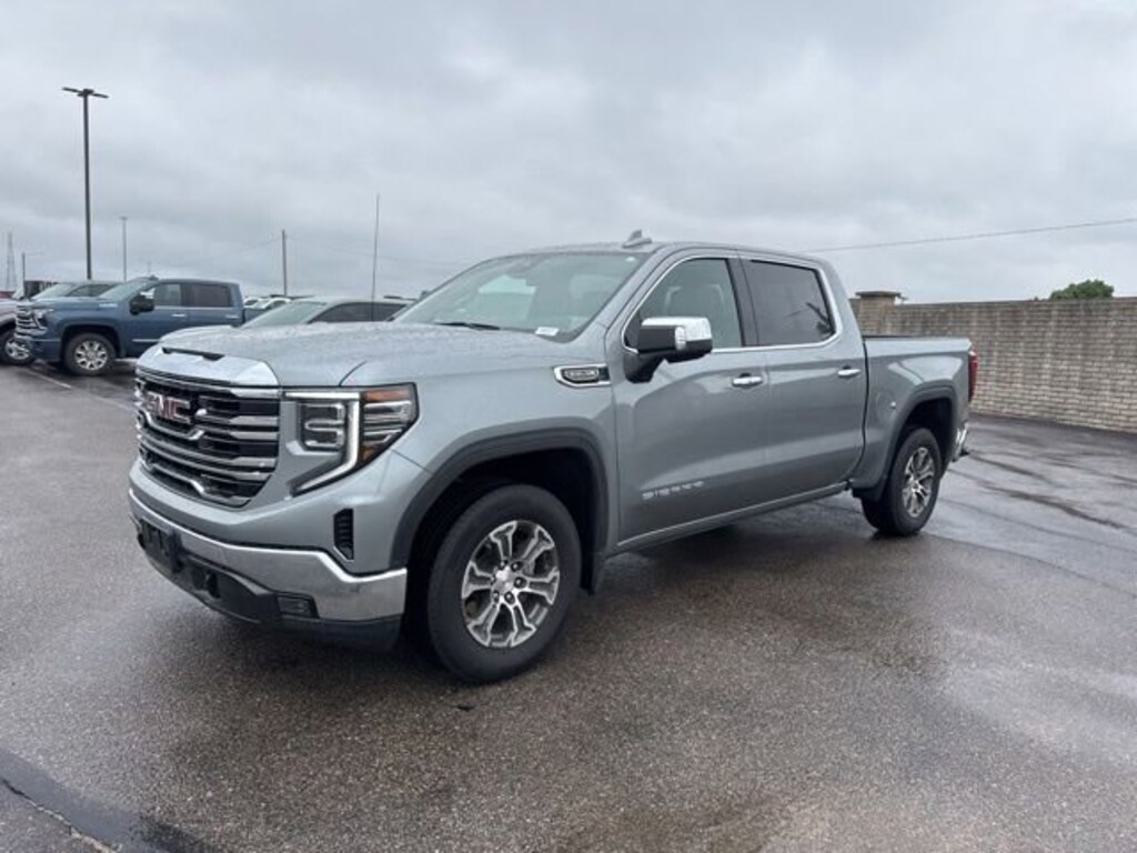 Used 2025 GMC Sierra 1500 SLT Truck Crew Cab