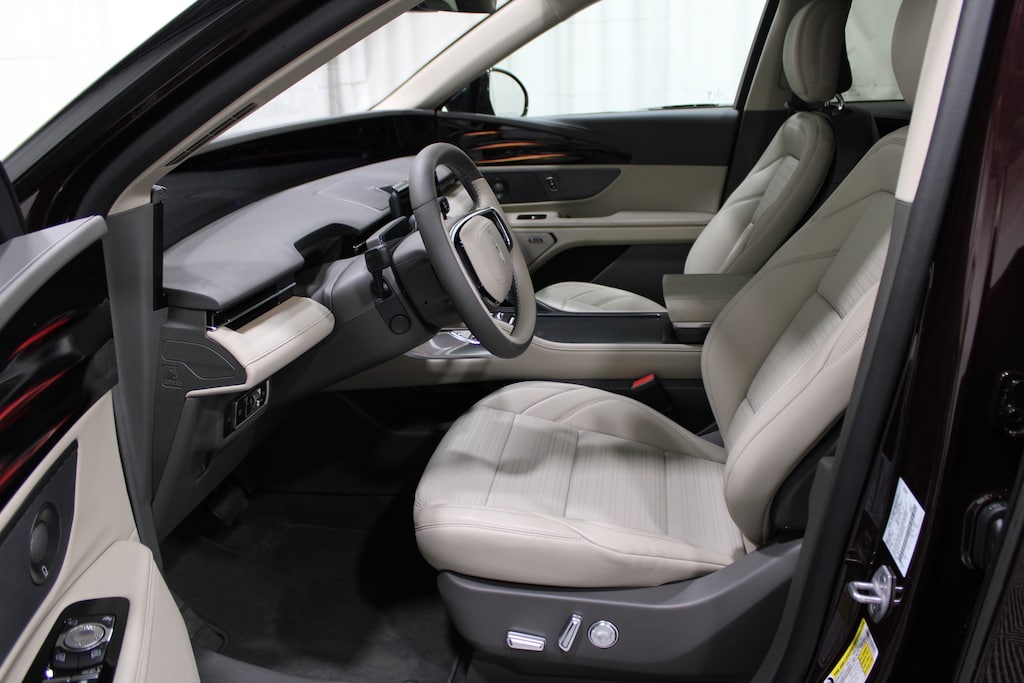 Certified 2025 Lincoln Nautilus Reserve SUV