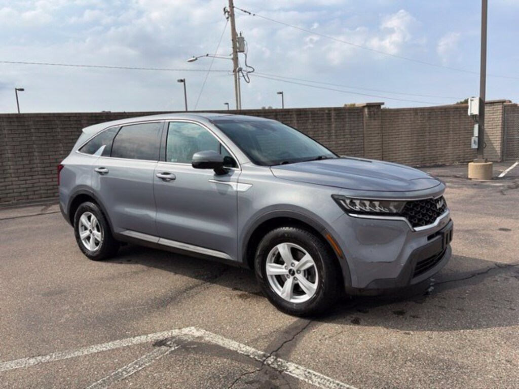 Used 2022 Kia Sorento LX SUV