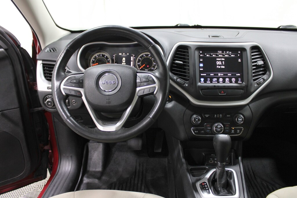 Used 2015 Jeep Cherokee Latitude SUV