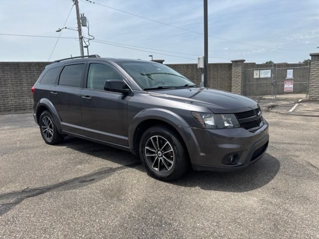 Used 2019 Dodge Journey SE SUV