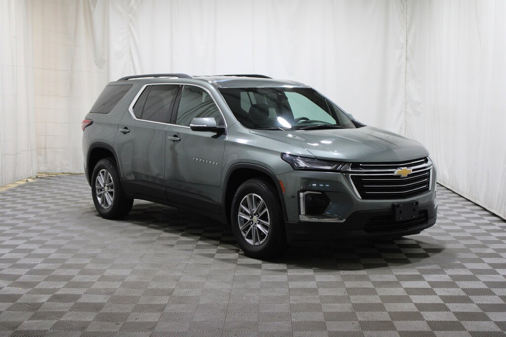Used 2023 Chevrolet Traverse LT Cloth SUV