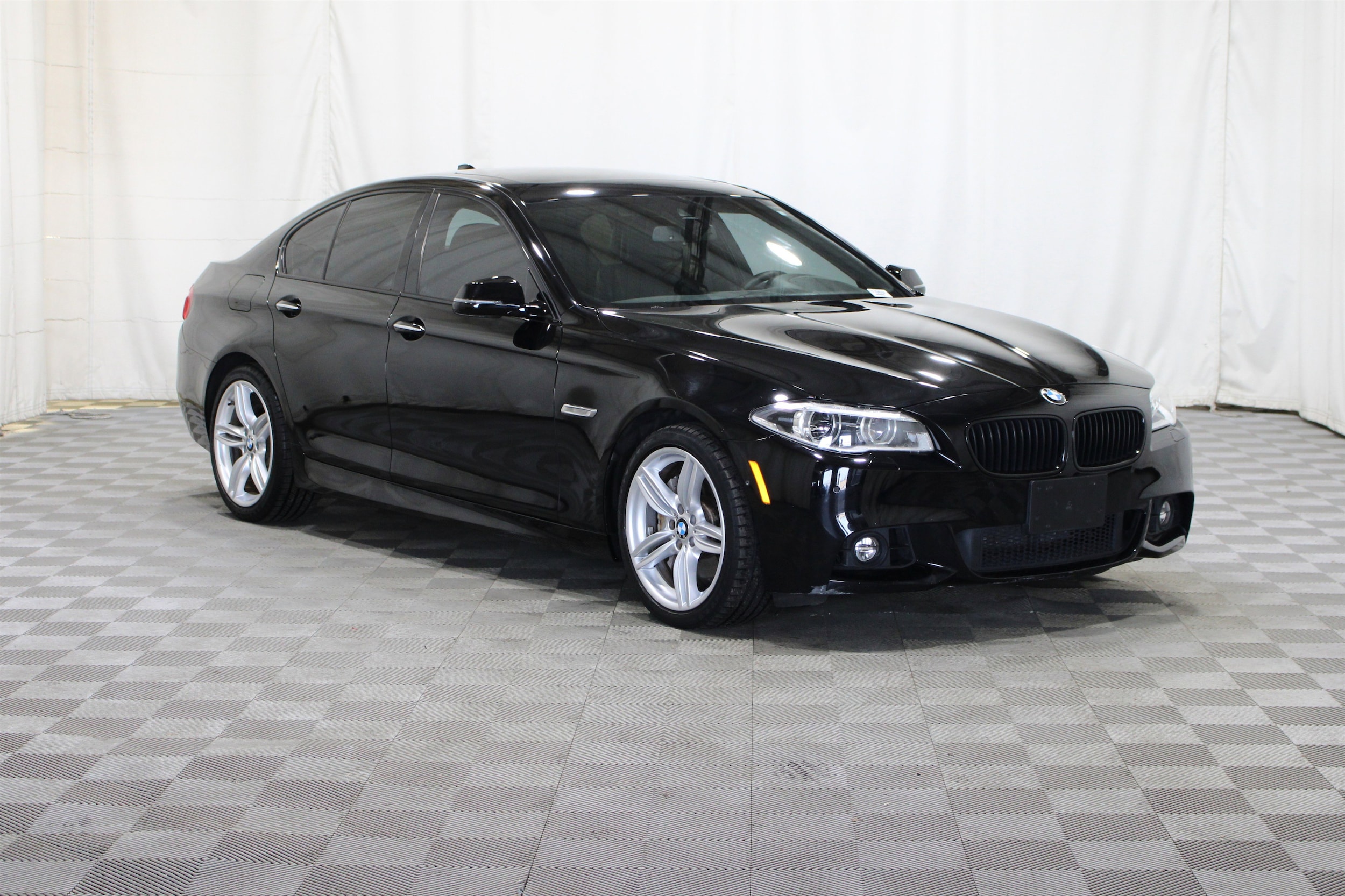 2016 BMW 550i 550i xDrive Sedan
