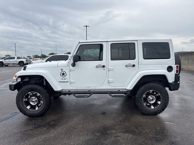 2017 Jeep Wrangler Unlimited Sahara photo 4