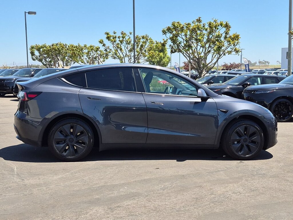 Used 2025 Tesla Model Y Long Range SUV