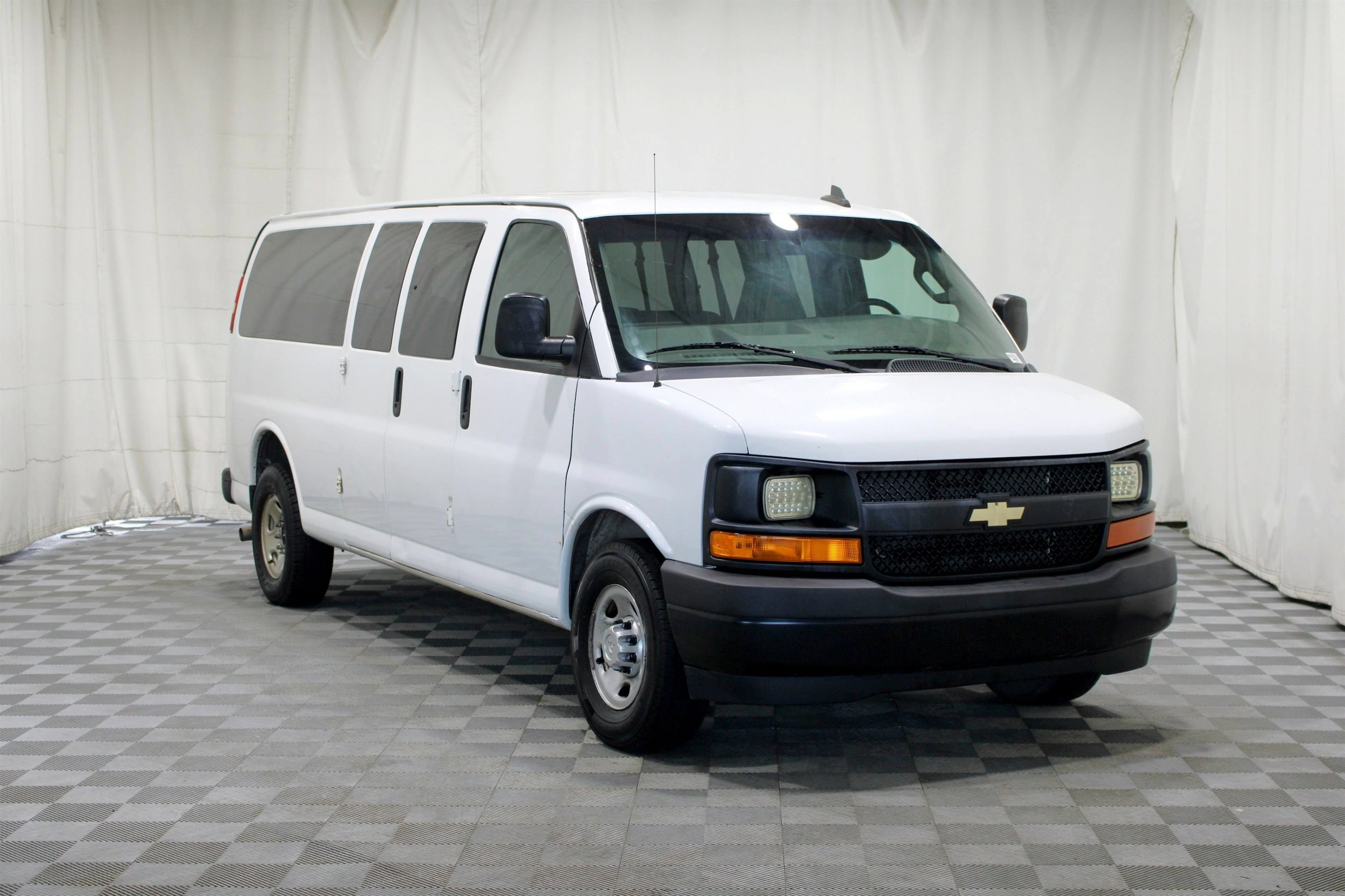 2017 Chevrolet Express Passenger