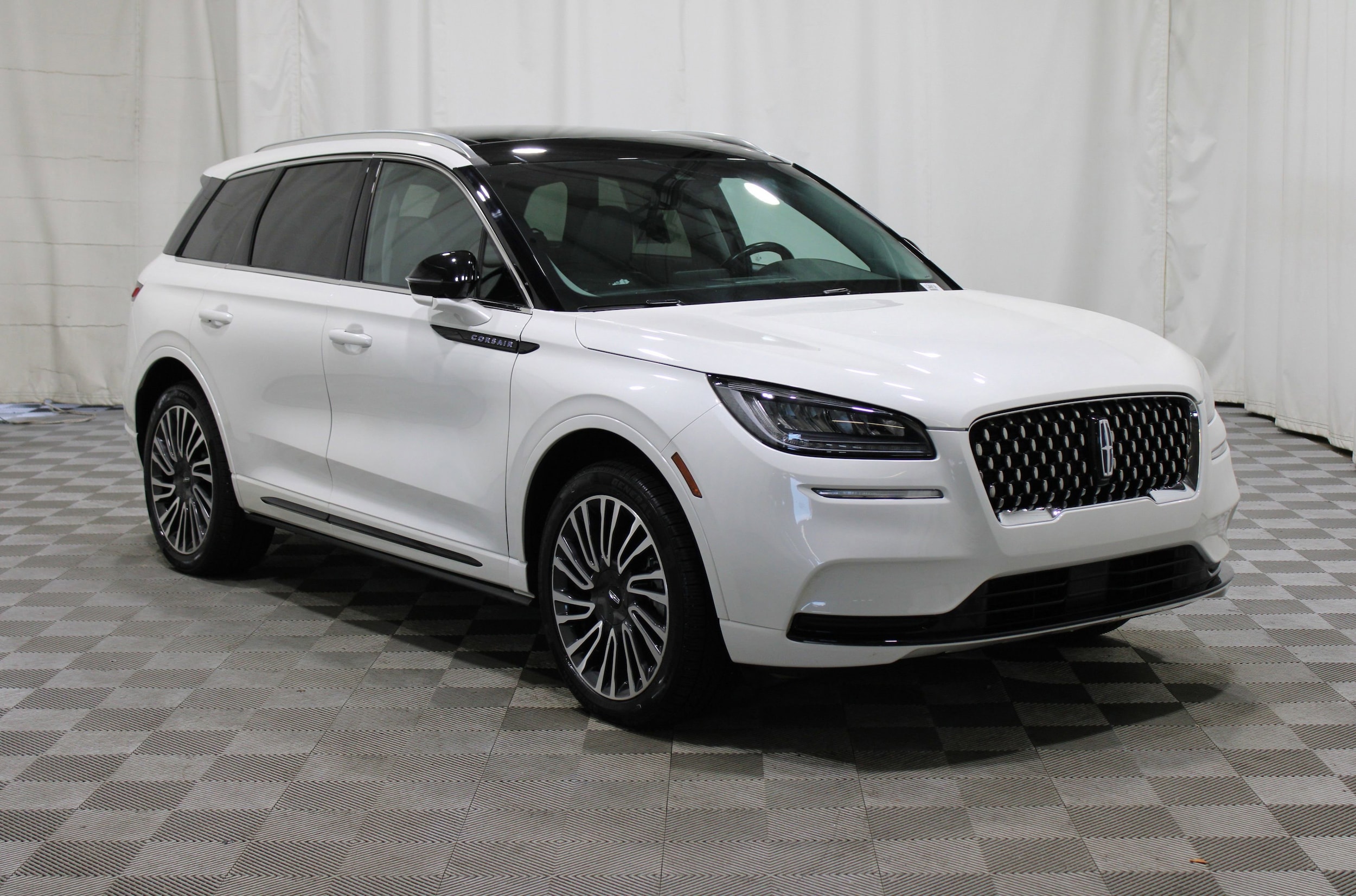 2022 Lincoln Corsair Grand Touring's photo