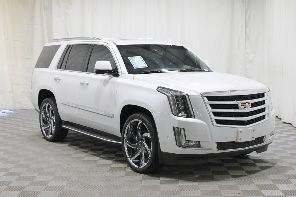 Used 2018 Cadillac Escalade Luxury SUV