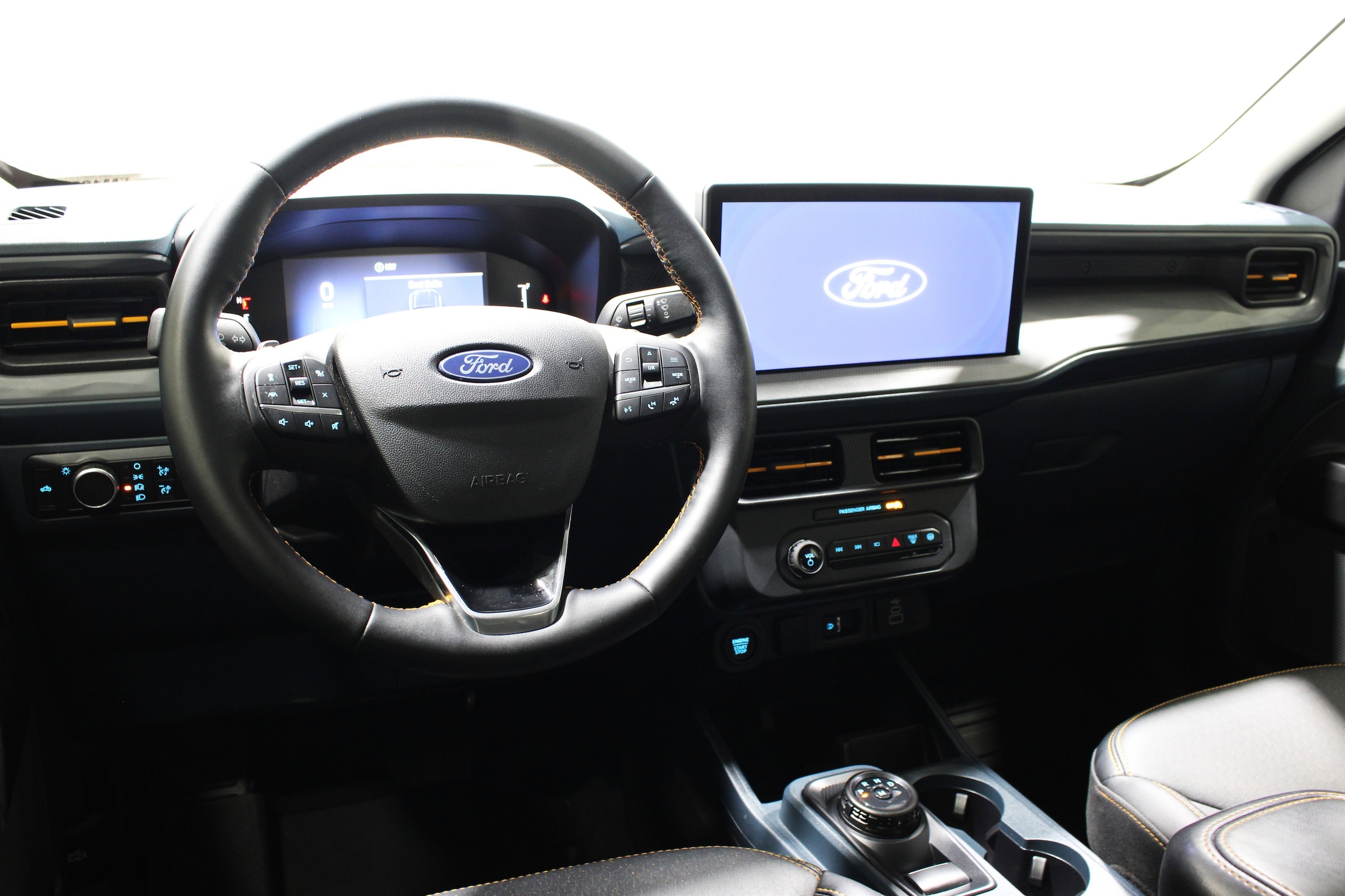 2025 Ford Maverick Tremor - Photo 2