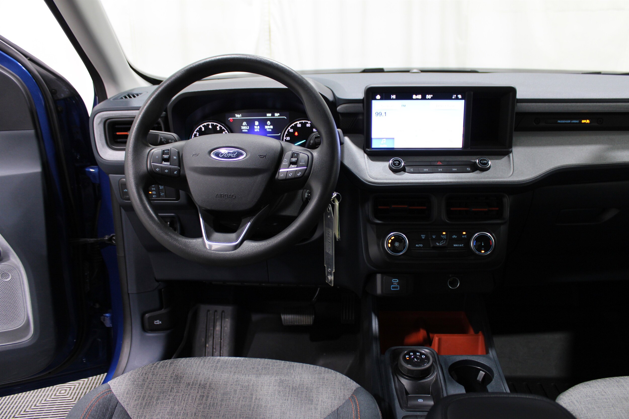 2024 Ford Maverick XLT photo 2