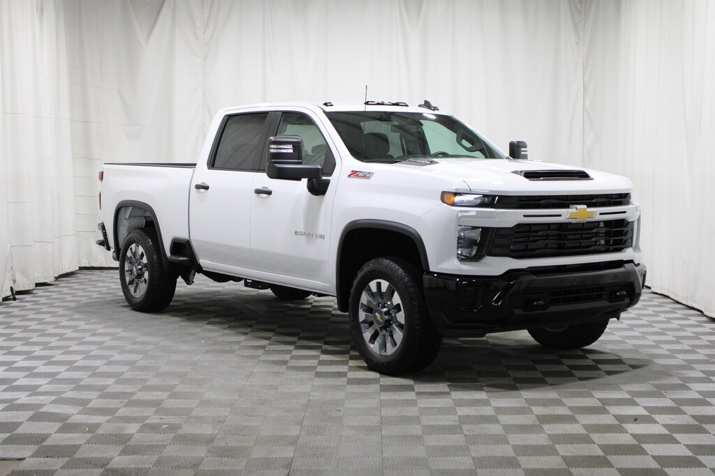 Used 2025 Chevrolet Silverado 2500 HD Custom Truck Crew Cab