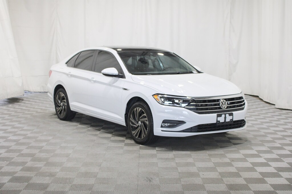 Used 2019 Volkswagen Jetta SEL Premium Sedan