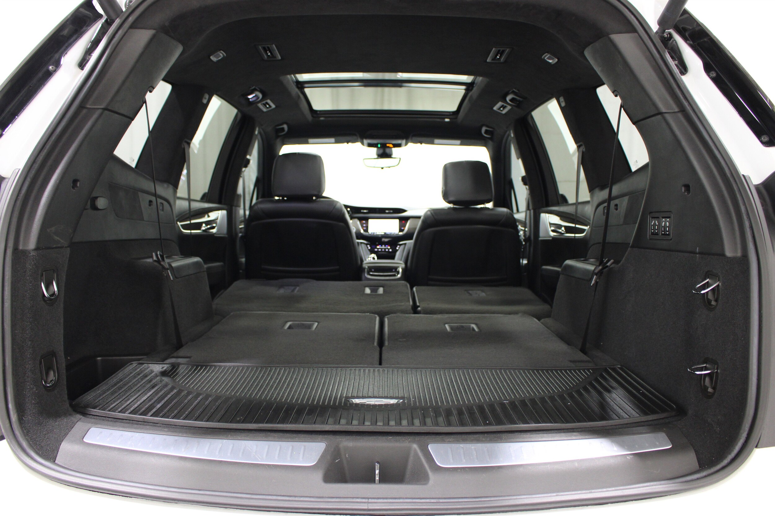 2024 Cadillac XT6 Sport - Photo 29