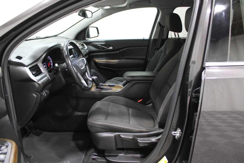 Used 2018 GMC Acadia SLE SUV