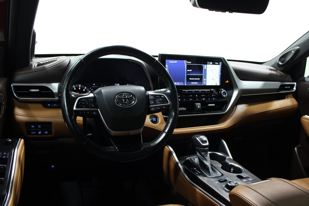 Used 2022 Toyota Highlander Platinum SUV