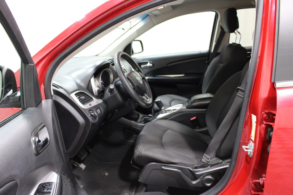 Used 2018 Dodge Journey SE SUV