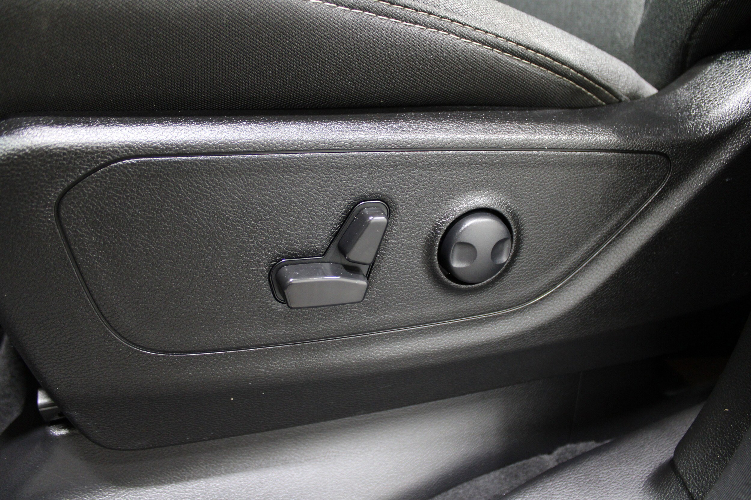 2024 Ram 1500 Big Horn photo 2