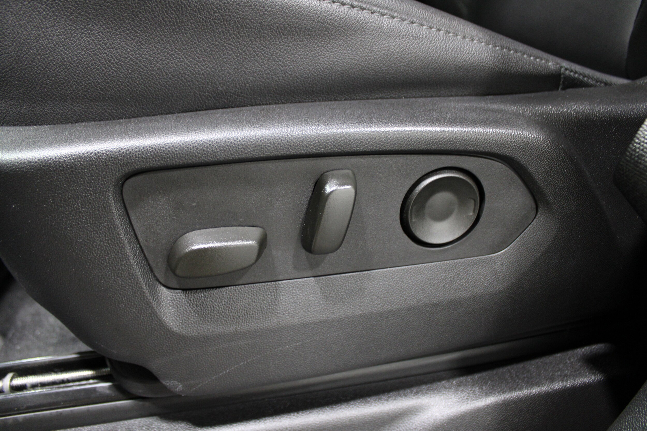 2025 Chevrolet Tahoe Z71 photo 4