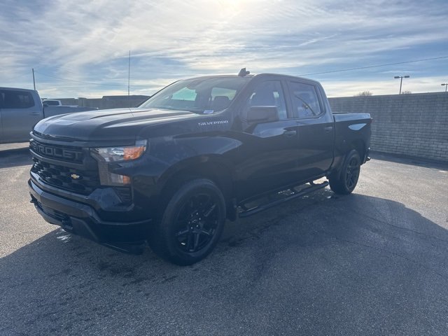 2022 Chevrolet Silverado 1500 Custom photo 3