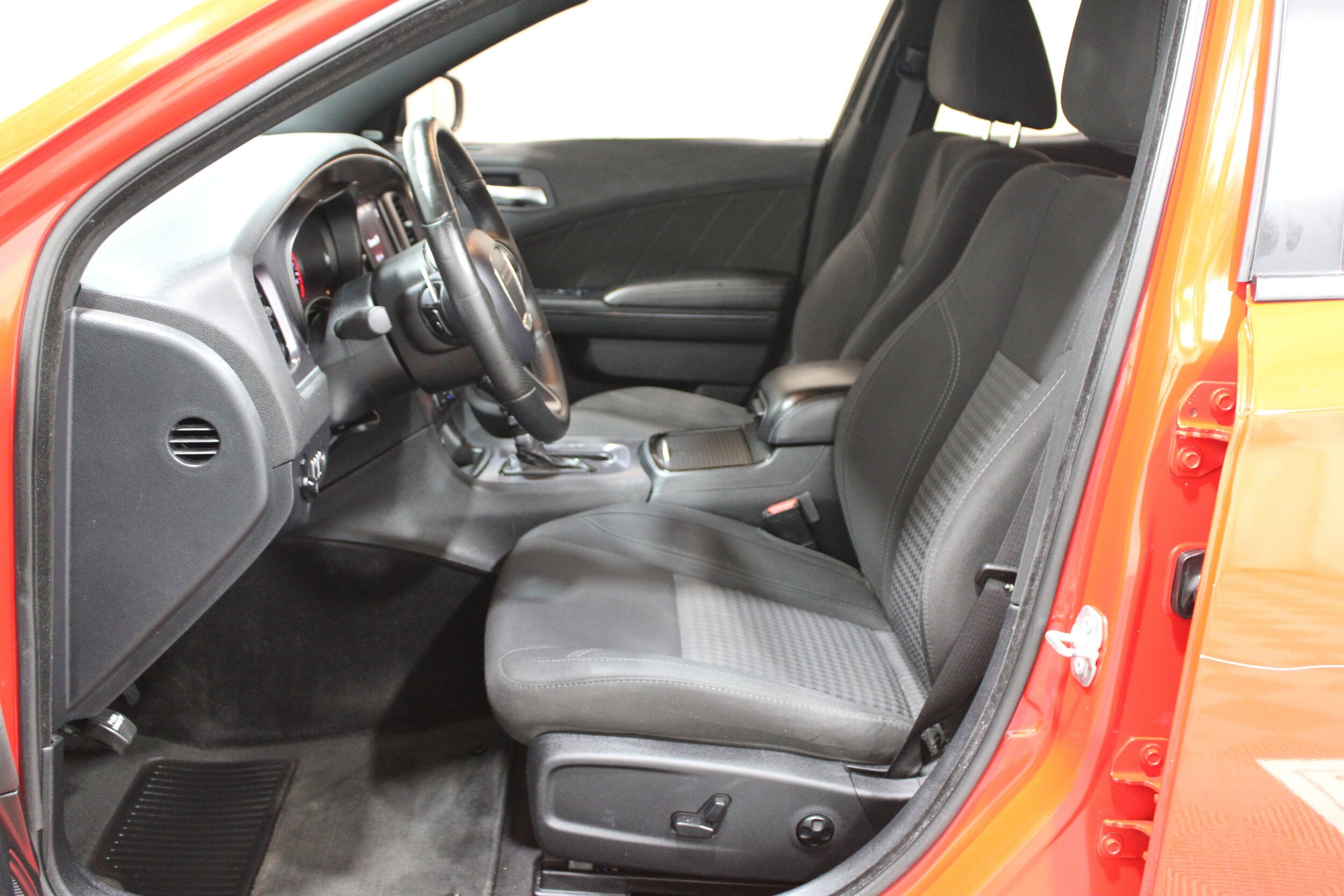 2018 Dodge Charger GT photo 3