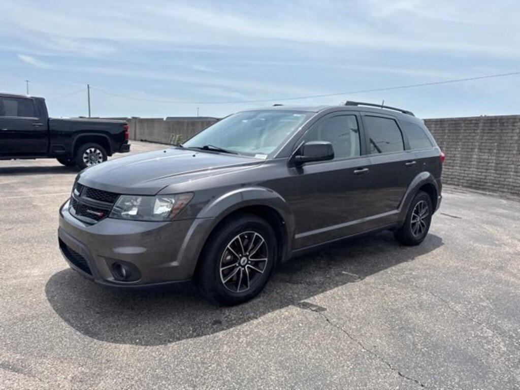 Used 2019 Dodge Journey SE SUV