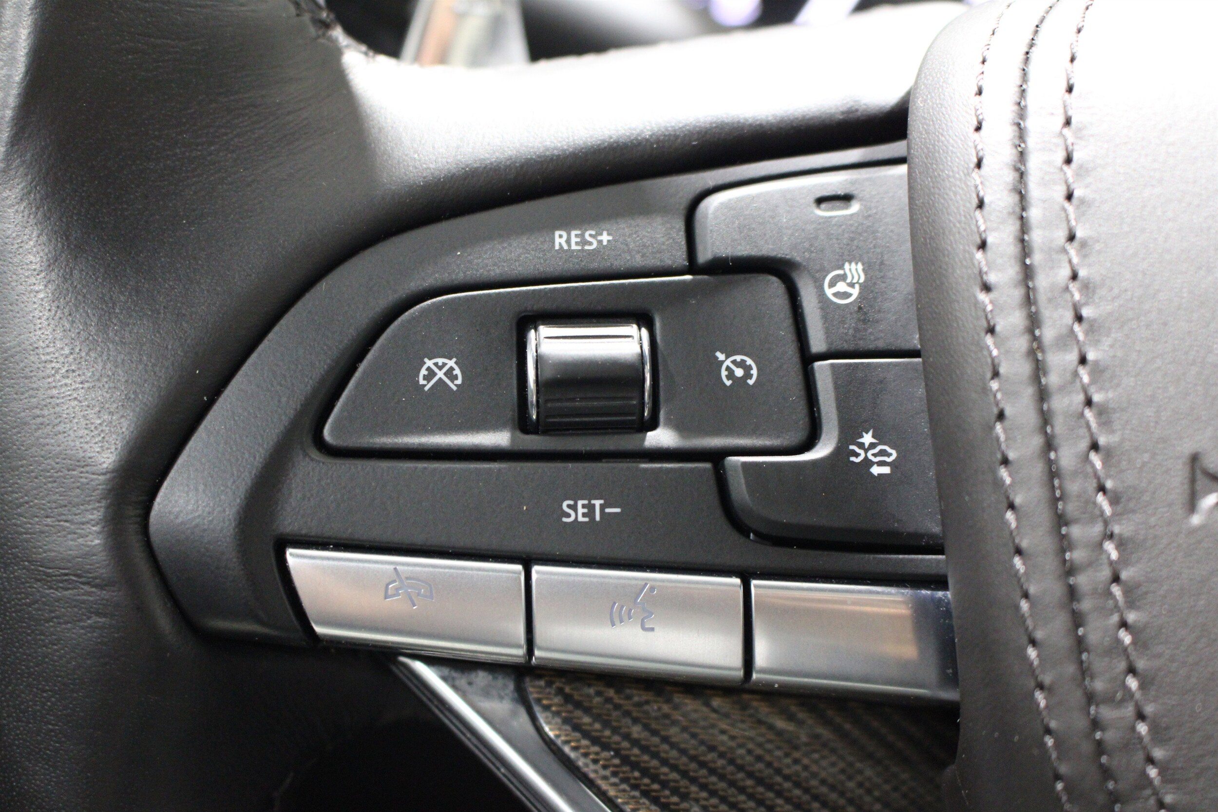 2024 Cadillac XT6 Sport - Photo 16