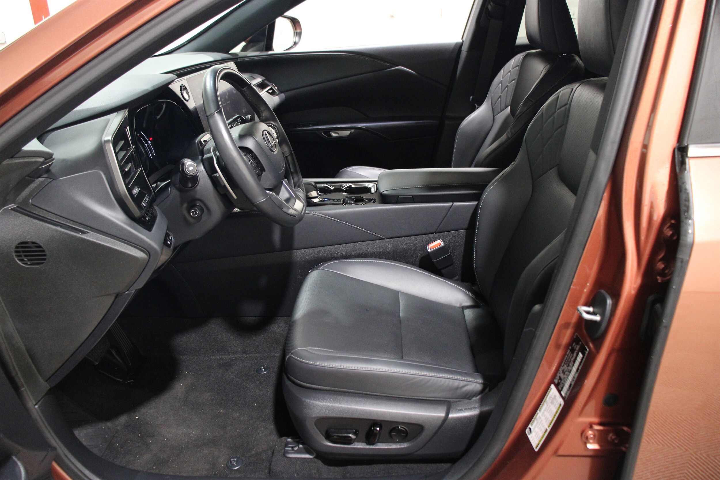 2024 Lexus RX 350 Premium photo 3