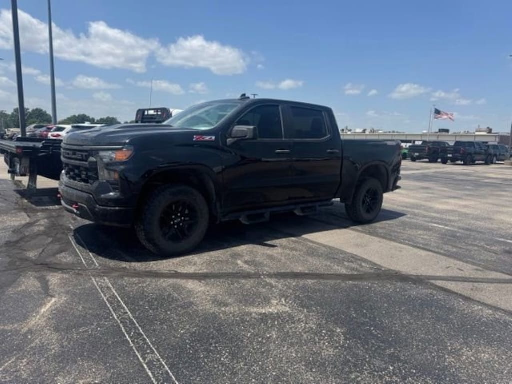 Used 2024 Chevrolet Silverado 1500 Custom Trail Boss Truck Crew Cab