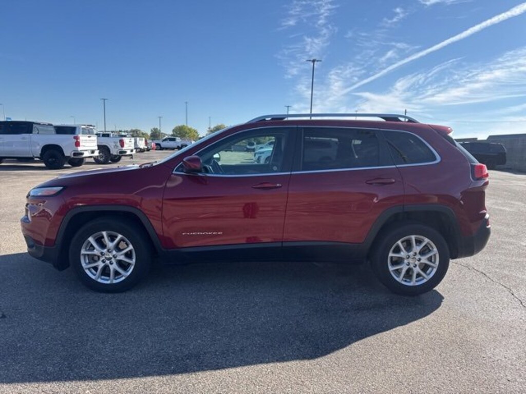 Used 2015 Jeep Cherokee Latitude SUV