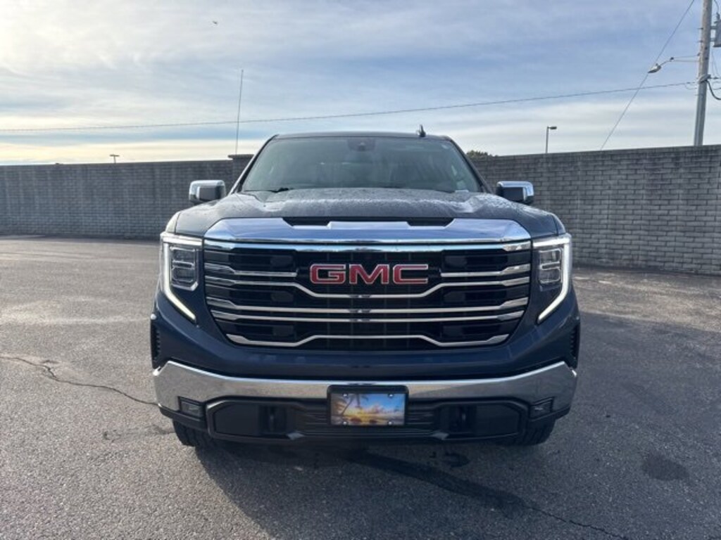 Used 2023 GMC Sierra 1500 SLT Truck Crew Cab