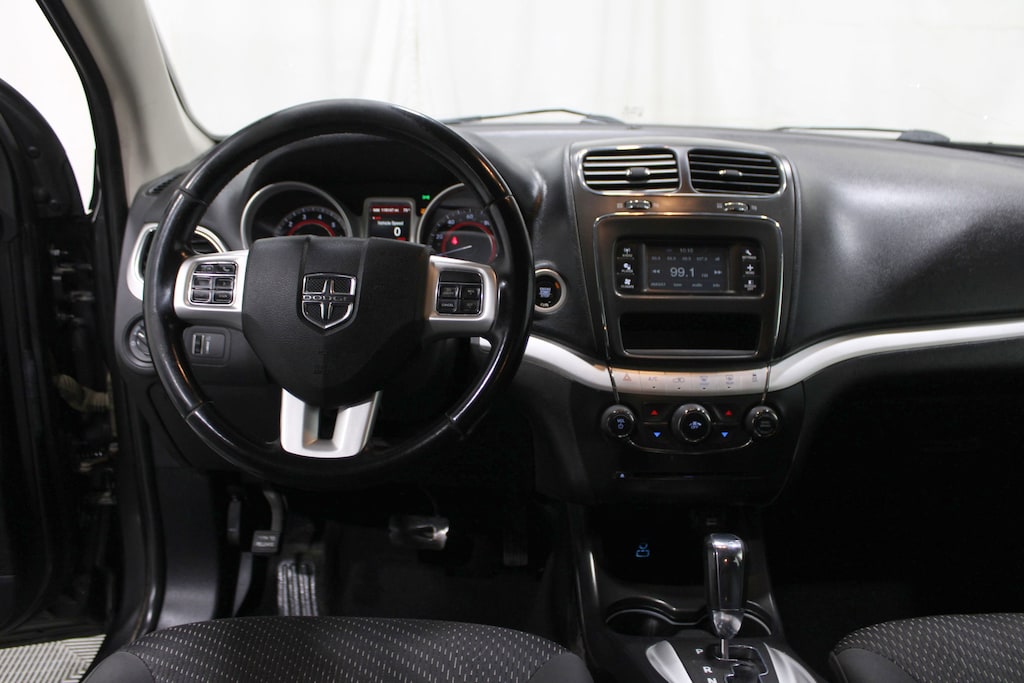 Used 2018 Dodge Journey SE SUV