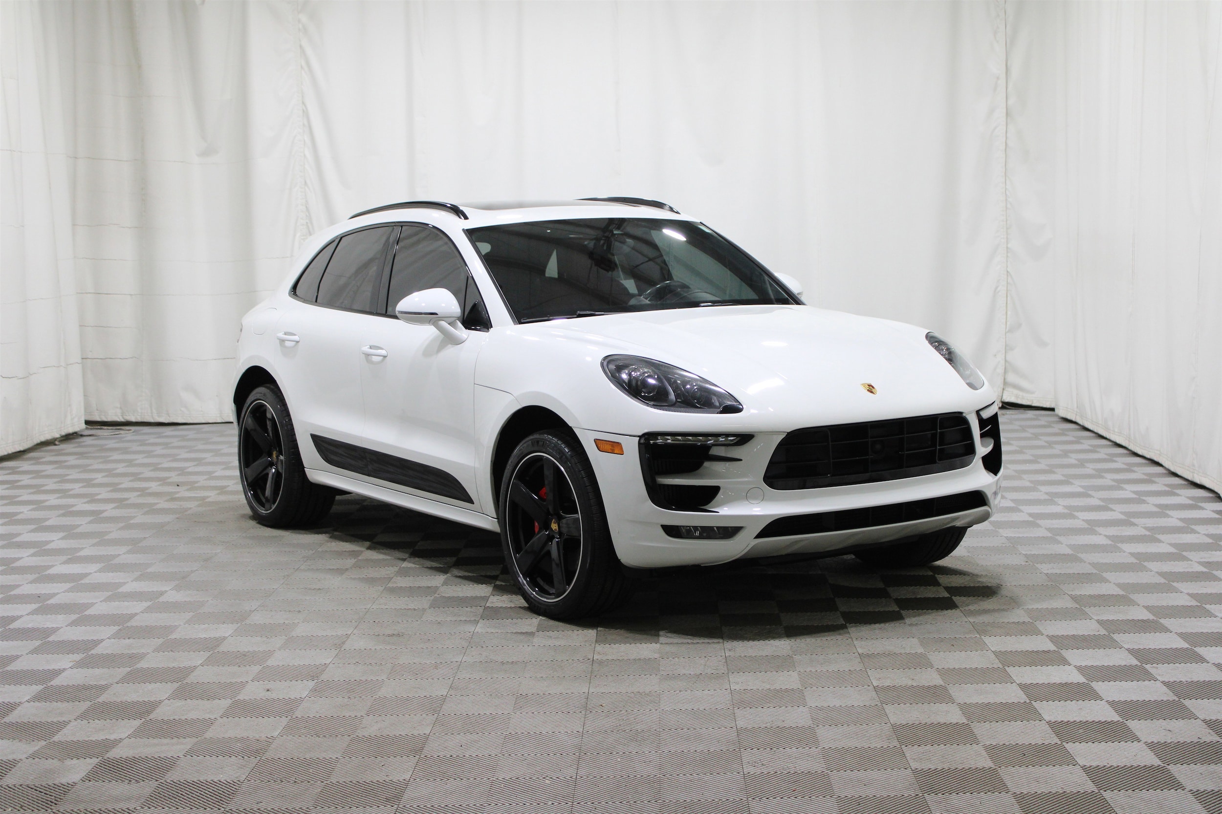 2015 Porsche Macan Turbo