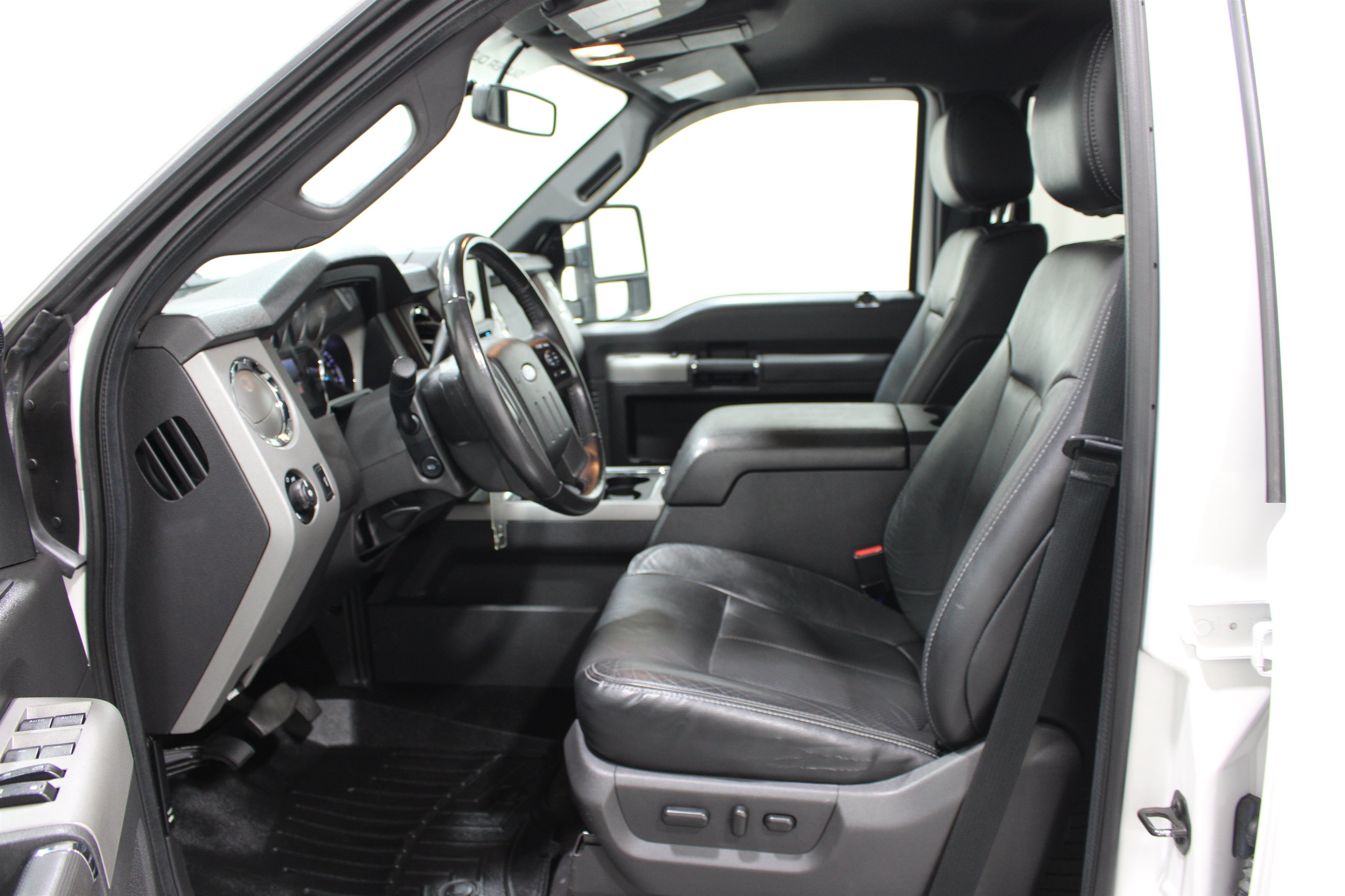Used 2016 Ford F-250 Lariat Truck Crew Cab