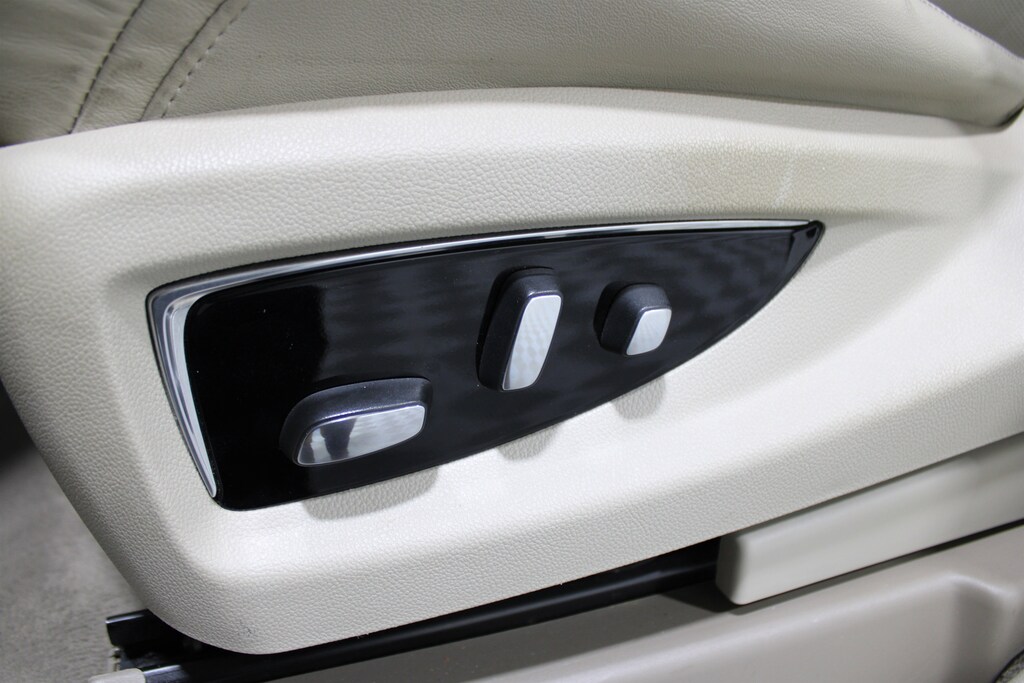 Used 2018 Cadillac Escalade Luxury SUV