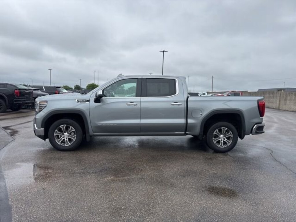 Used 2025 GMC Sierra 1500 SLT Truck Crew Cab