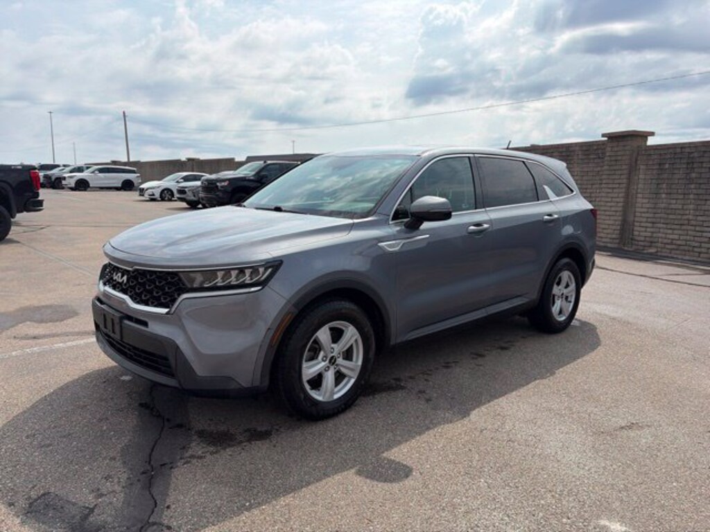 Used 2022 Kia Sorento LX SUV