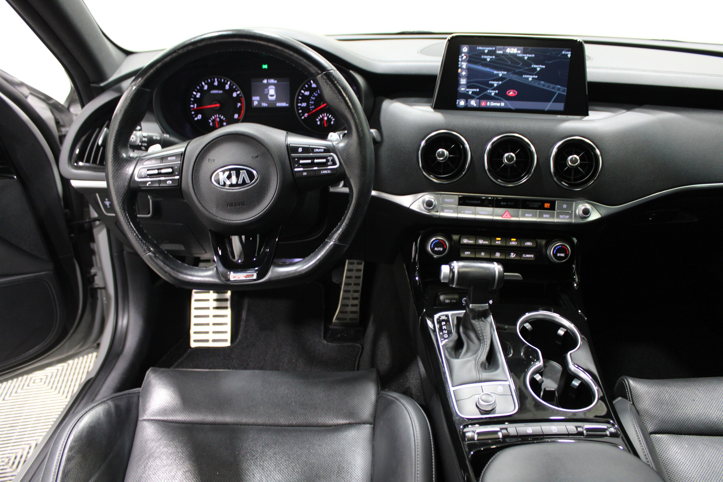 2021 Kia Stinger GT-Line photo 2