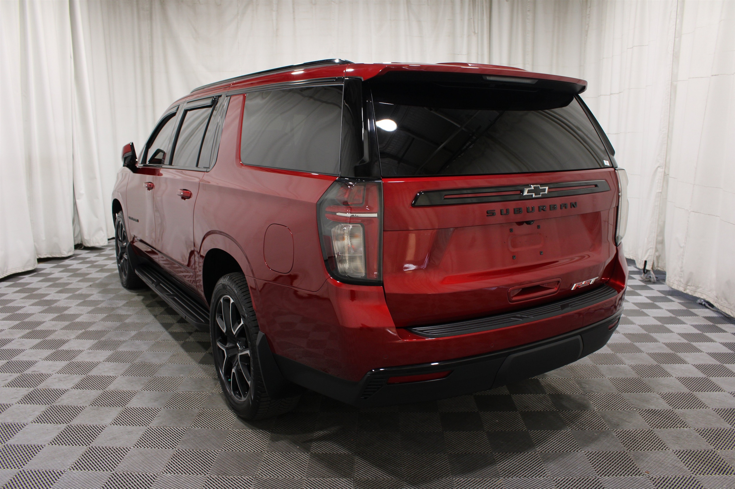 2024 Chevrolet Suburban RST - Photo 35