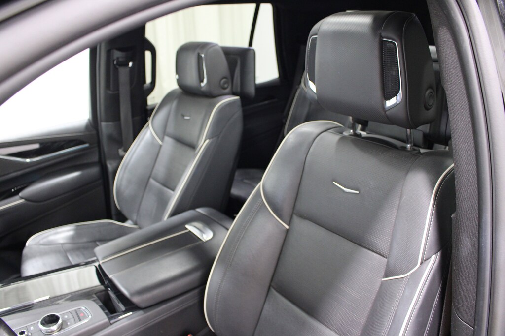 Used 2023 Cadillac Escalade 4WD Sport SUV