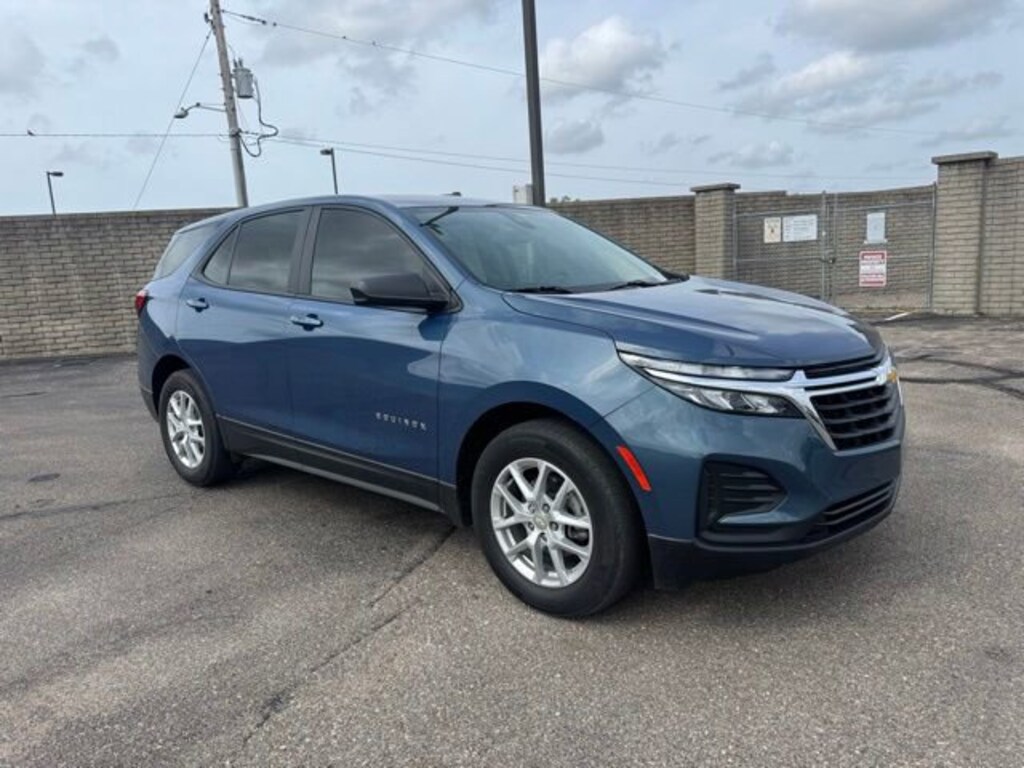 Used 2024 Chevrolet Equinox LS SUV