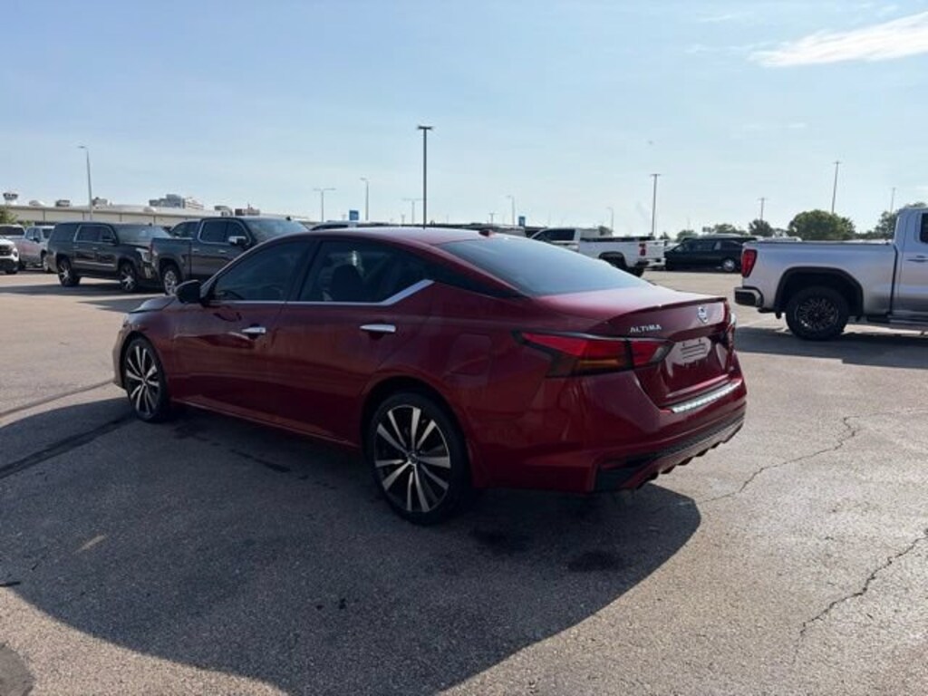 Used 2021 Nissan Altima 2.5 Platinum Sedan