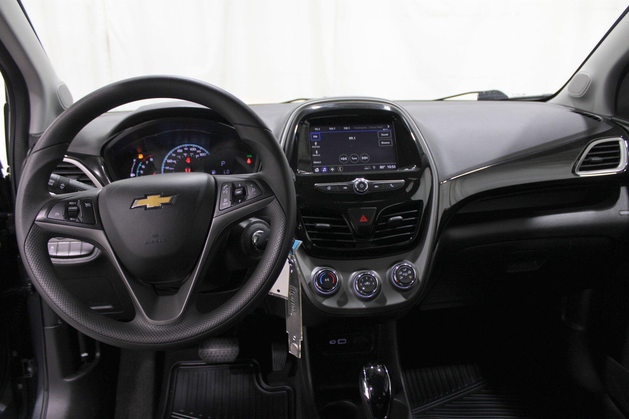 2021 Chevrolet Spark 1LT photo 2