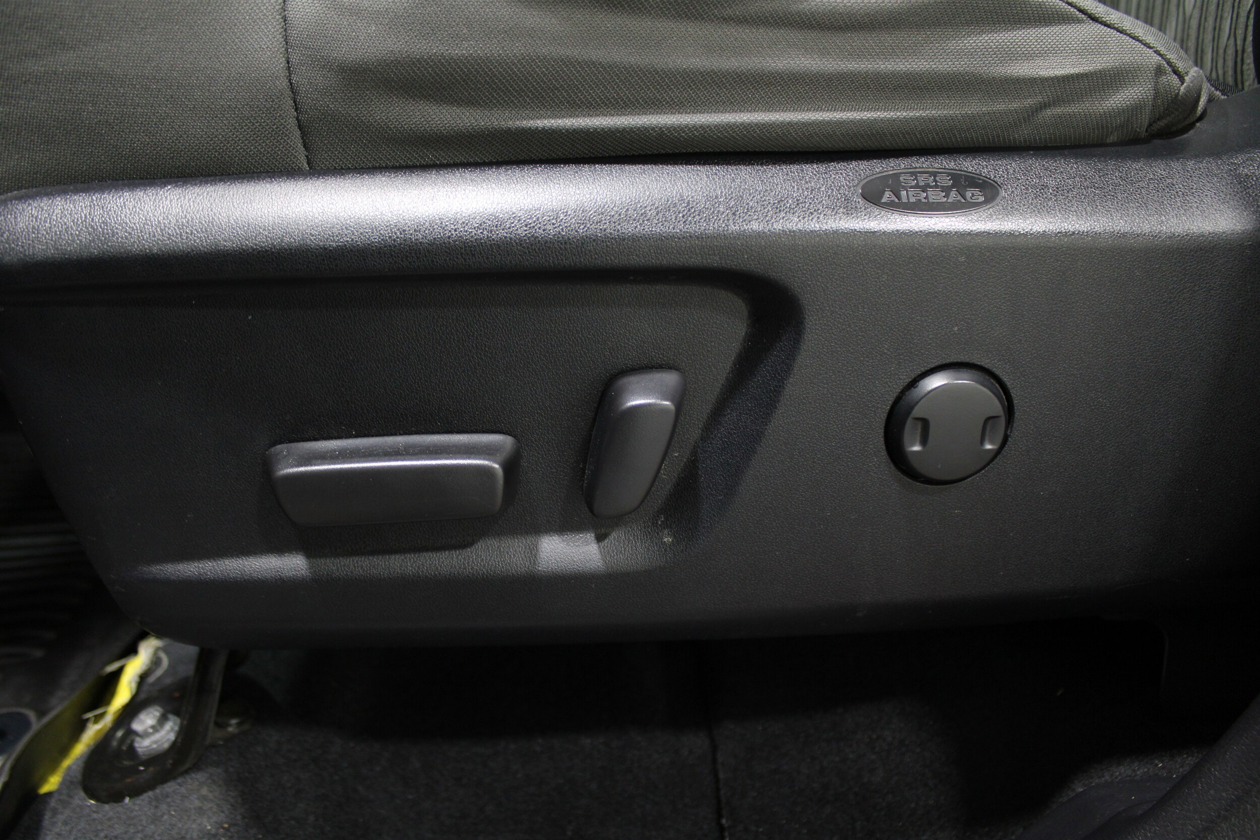 2019 Toyota Tundra SR5 CrewMax photo 4