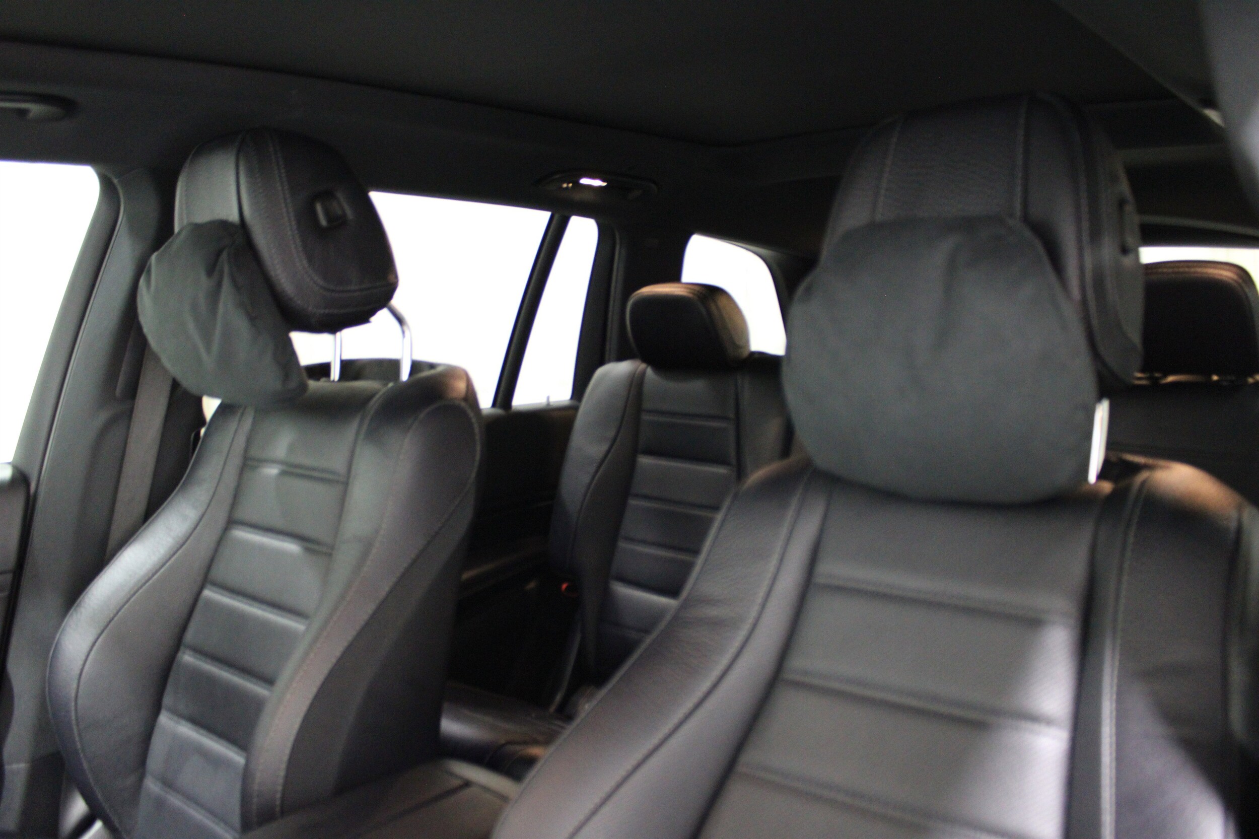 2025 Mercedes Benz GLS 450 4MATIC photo 4
