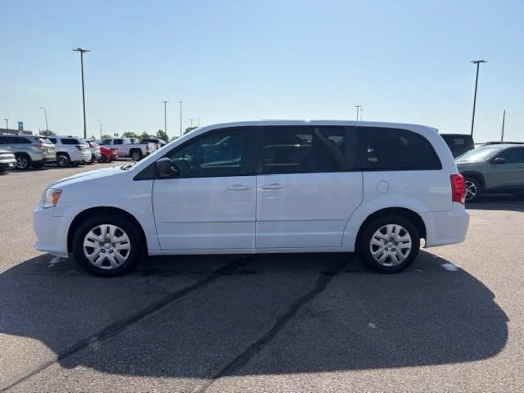 Used 2017 Dodge Grand Caravan SE Van