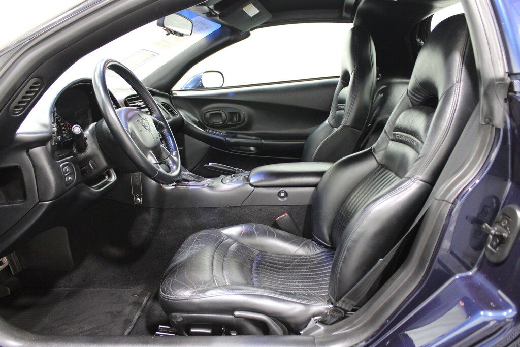 Used 2000 Chevrolet Corvette Coupe