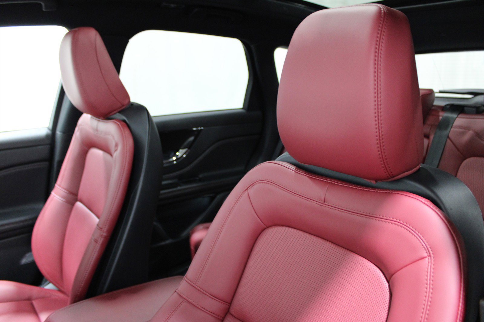 2025 Lincoln Corsair Grand Touring photo 4